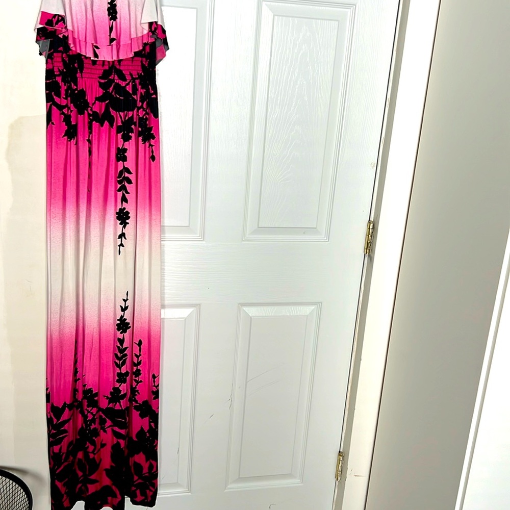 Women’s sleeveless dress